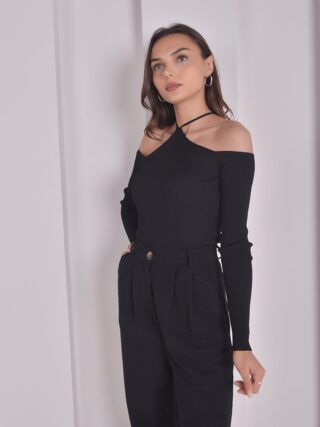 Yaka Detaylı Triko Bluz