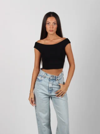 Kayık Yaka Crop