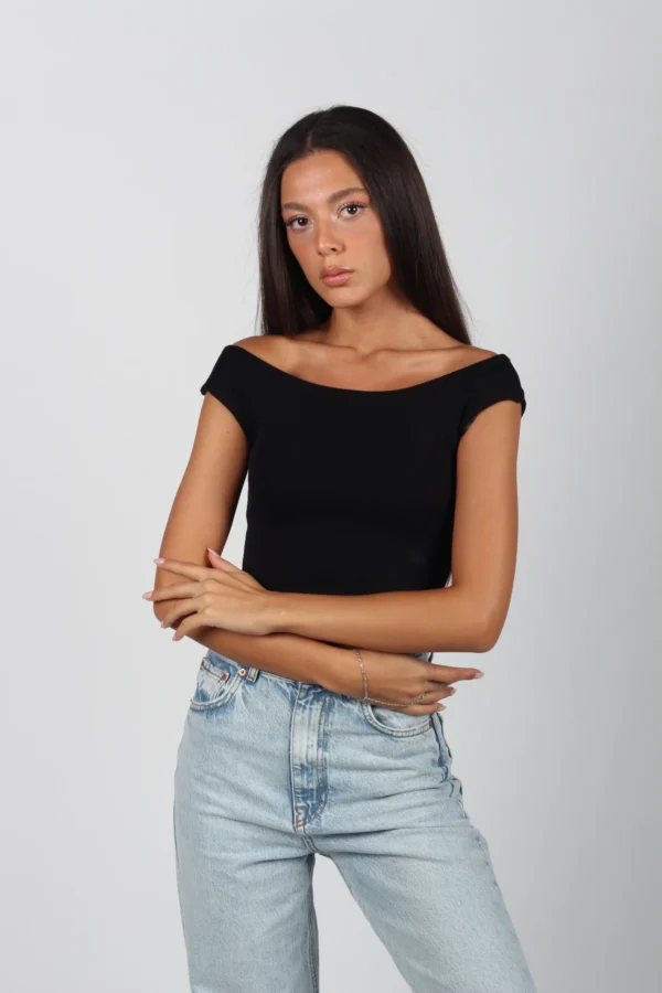 Kayık Yaka Crop - Görsel 3